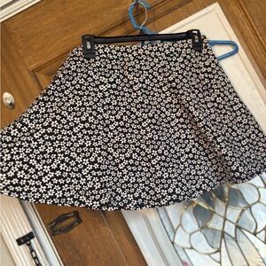 Forever 21 Black and White Floral Skater Skirt